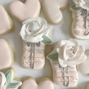 biscuits décorées au glacage royal pour fêtes des mères